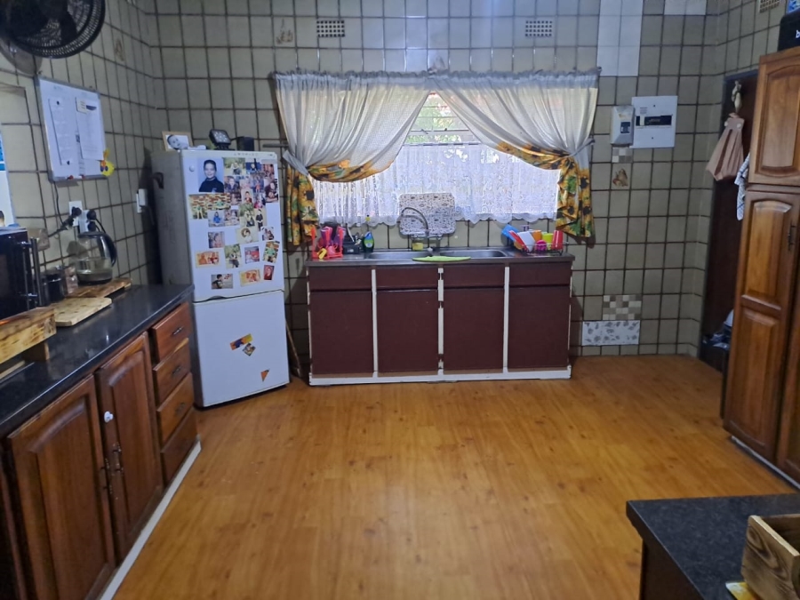 4 Bedroom Property for Sale in Oos Einde North West